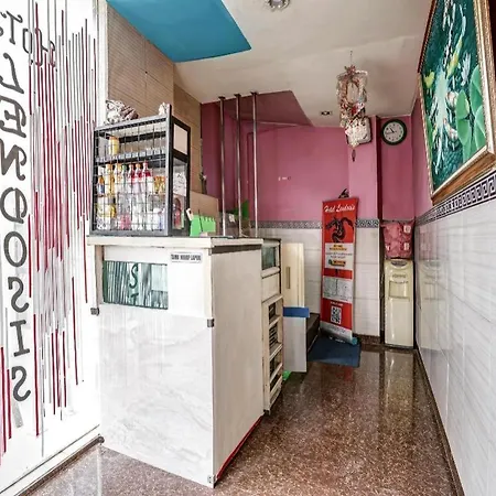OYO 90158 Hotel Lendosis Perintis Kemerdekaan-3